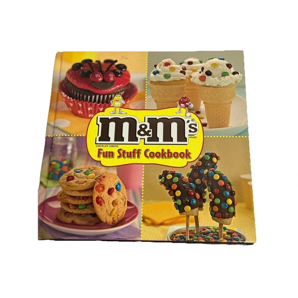 M&M's Fun Stuff Cookbook Chocolate Candy Desserts Kids Baking Color‎ Photos 2013